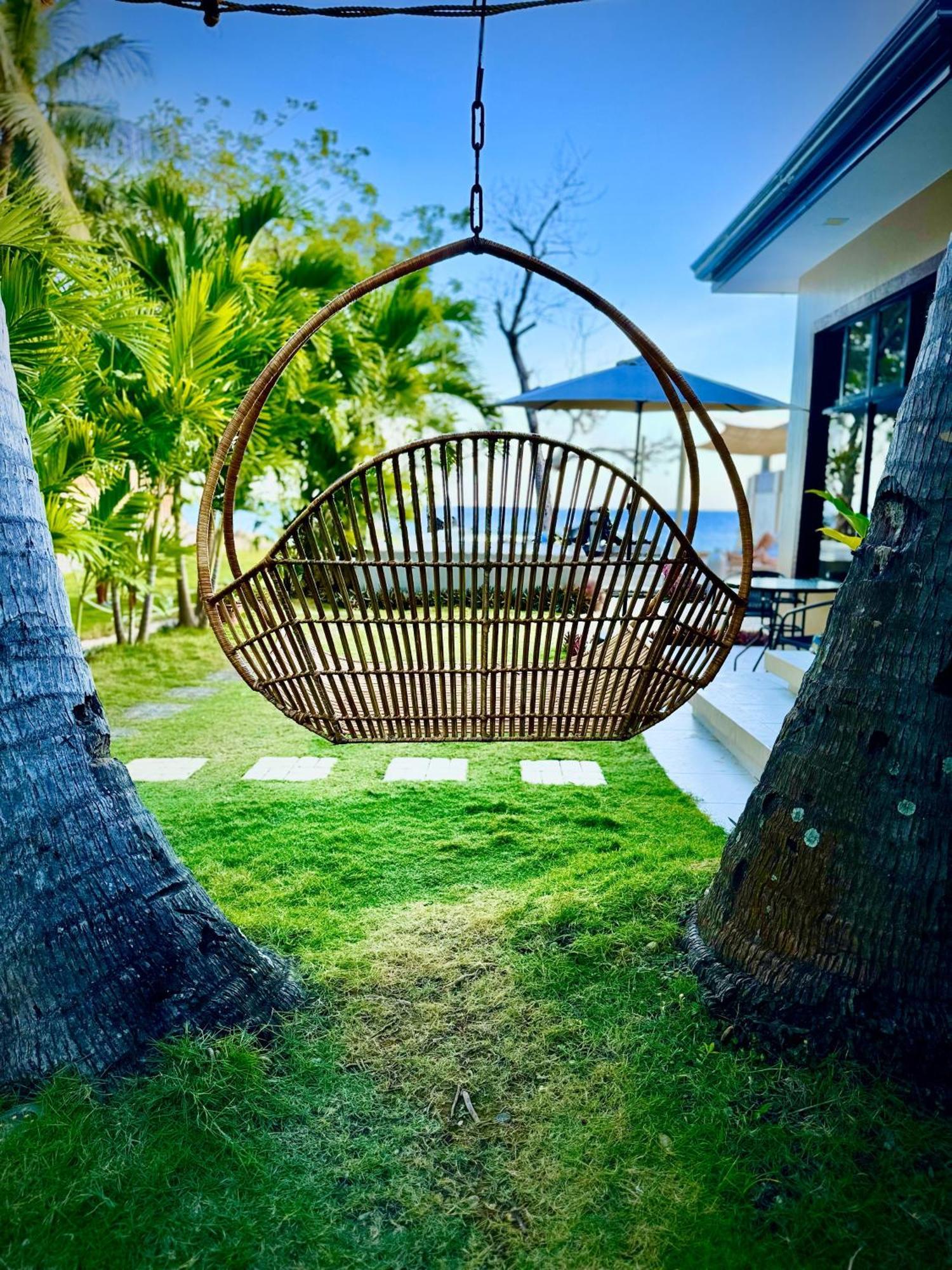 Southseas Beach Resort And Dive Center Santander Exterior foto